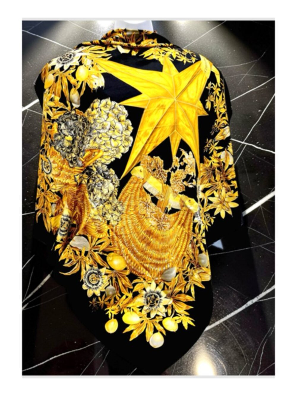 Vintage Hermes Paris 100% silk scarf 34" Passsiflores Black Gold Basket (57